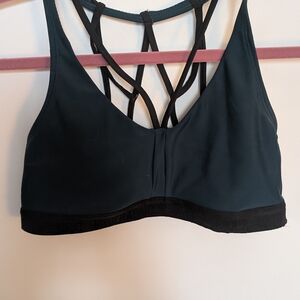 Under Armour Black Sports Bra with Smooth Fabric and Racerback